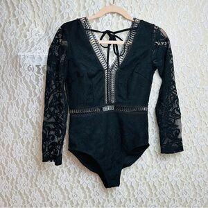 Love Triangle, A Elegant Black Lace Plunge Bodysuit size 6